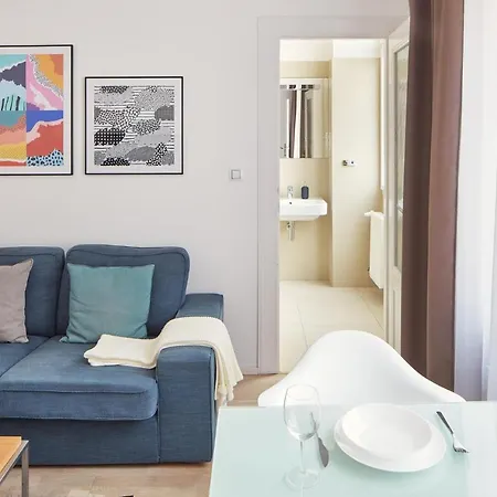 Sleek In New Town By Days Apartman *