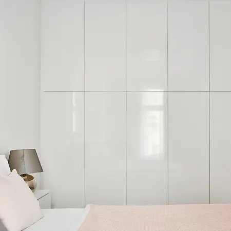 Apartman Sleek In New Town By Days