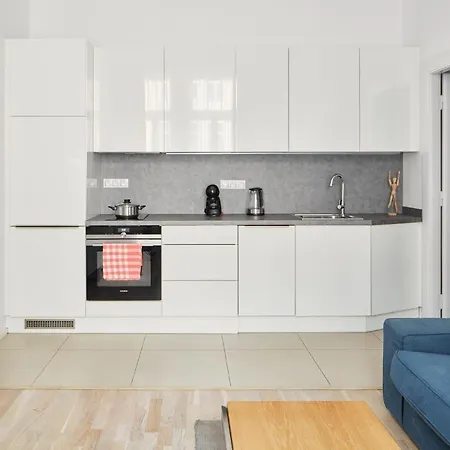 Apartman Sleek In New Town By Days *